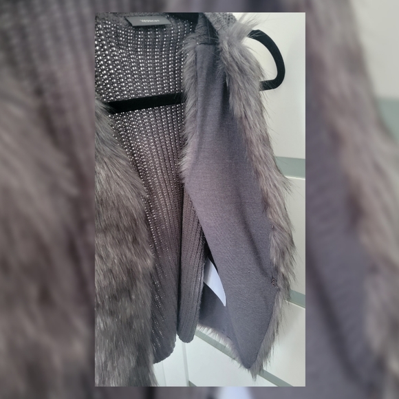 Faux Fur Sweater Vest - Picture 4 of 5